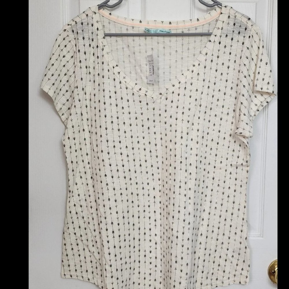 NWT XL Maurice’s Arrow Pattern Shirt